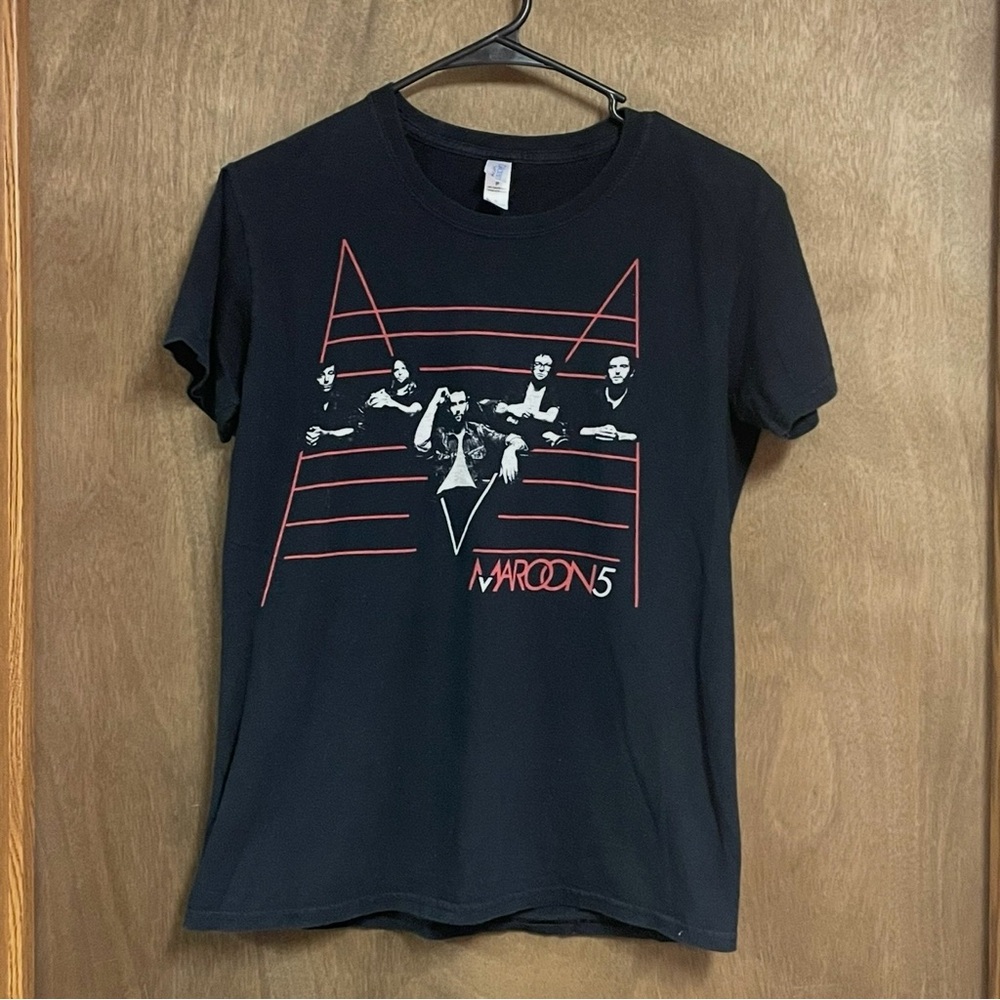 Maroon 5 Concert Tour Short Sleeve Shirt Small